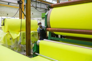 九千萬個微光 中國工廠里不可或缺的全球日用品